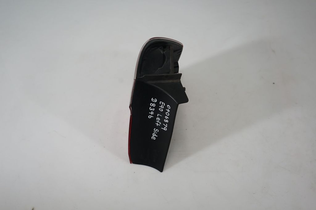 Rear/tail lights (2)