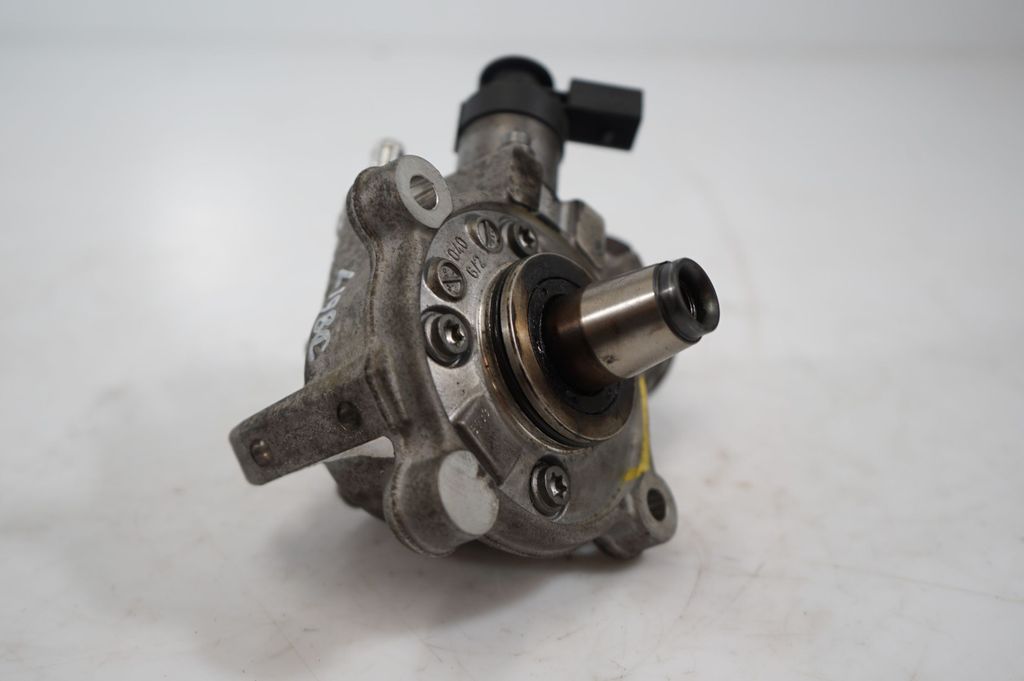Fuel injection high pressure pump (9)