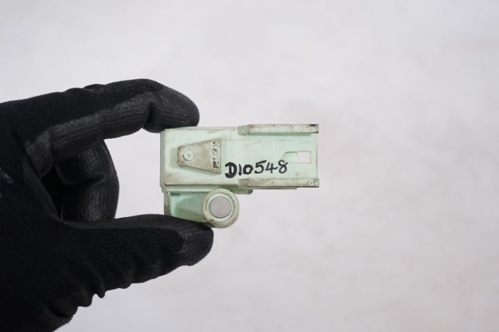 Airbag deployment crash/impact sensor (8)