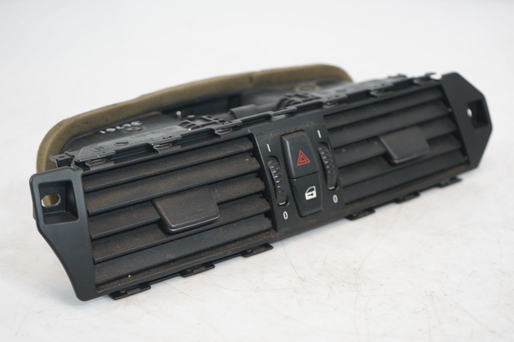 Dashboard air vent grill cover trim (8)