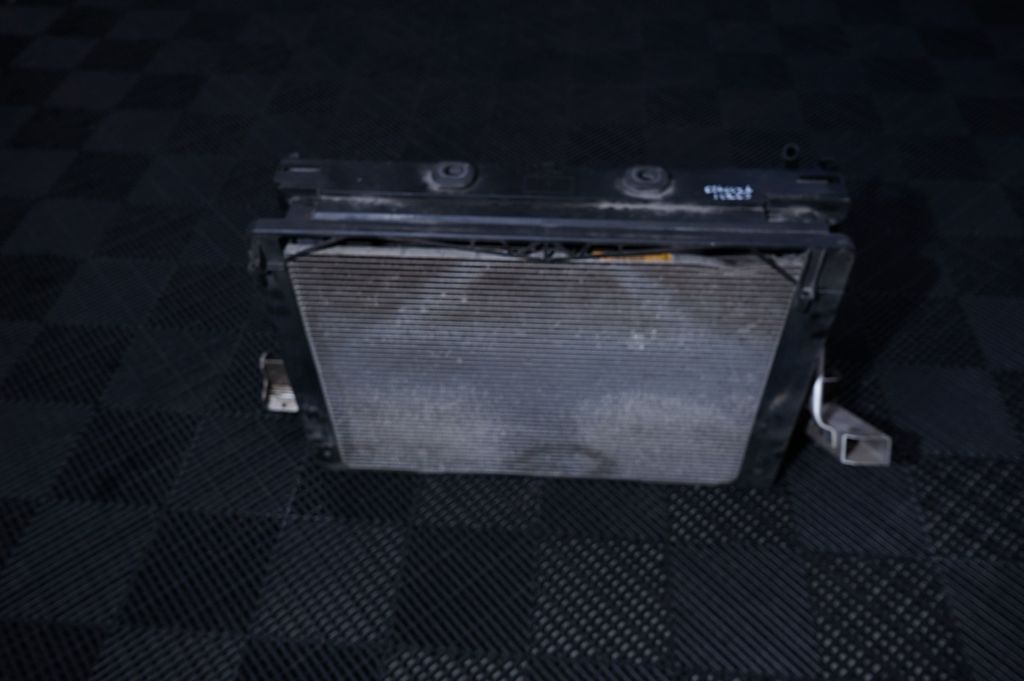 A/C cooling radiator (condenser) (3)
