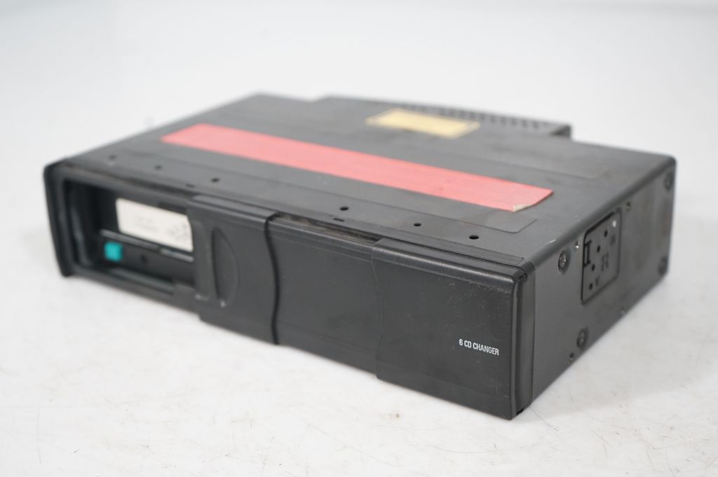 CD/DVD changer (6)