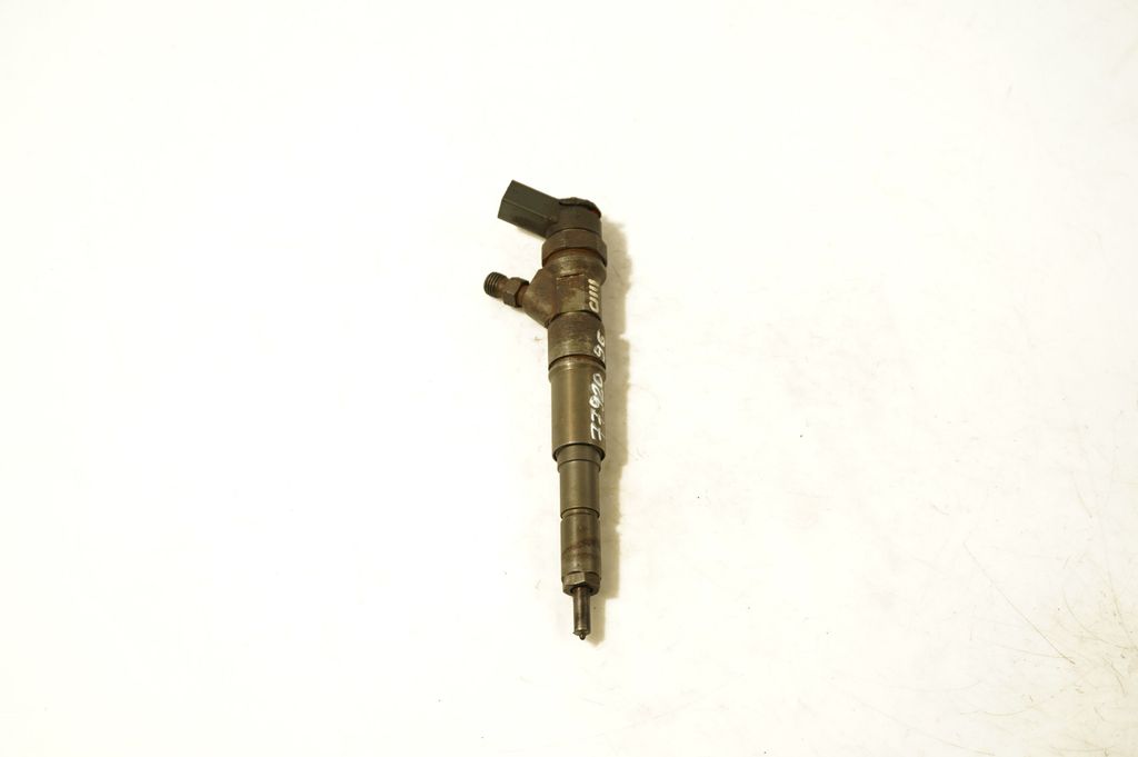 Fuel injector