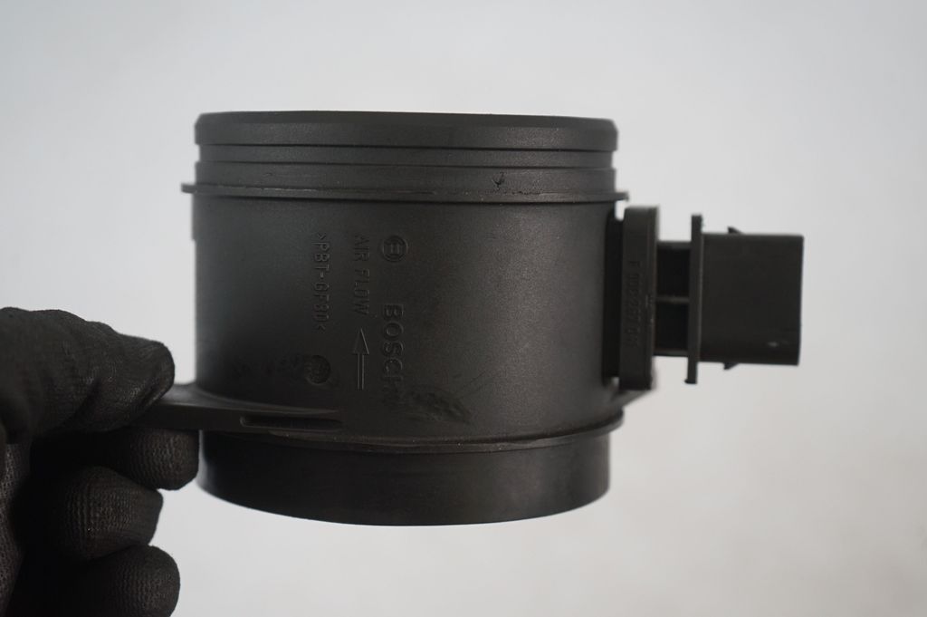 Mass air flow meter (8)