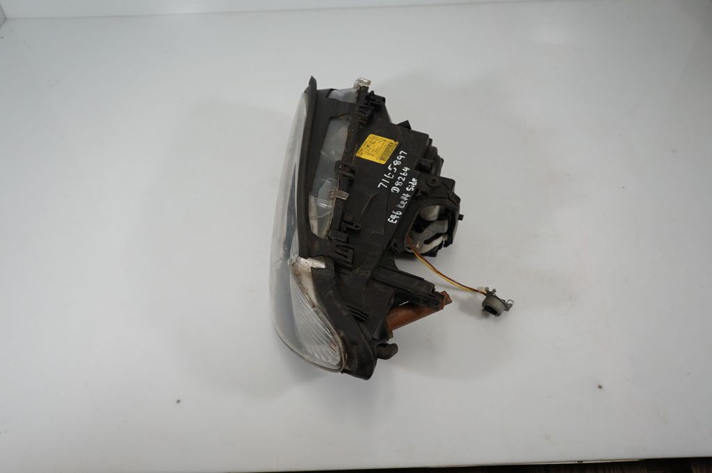 Headlight/headlamp (2)