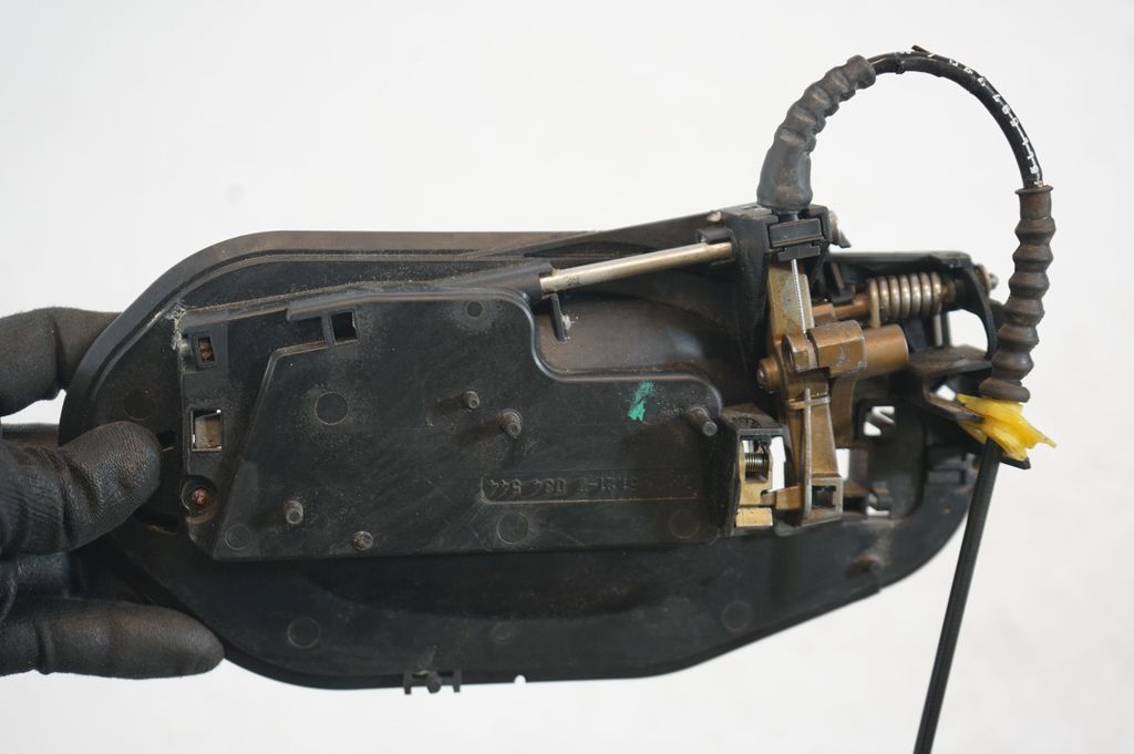 Rear door exterior handle (6)