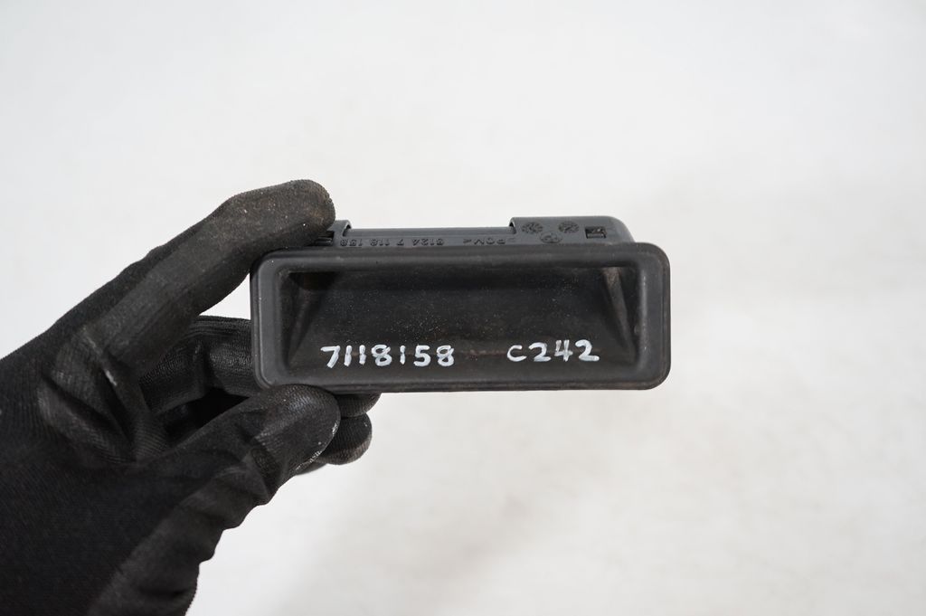 Tailgate/trunk/boot exterior handle (8)