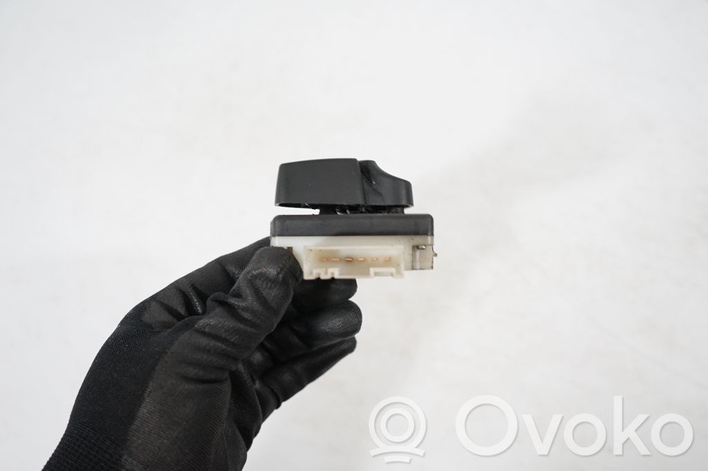 Seat control switch (6)