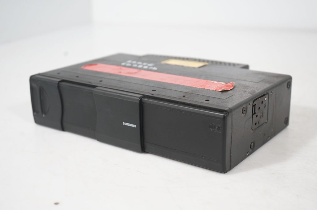 CD/DVD changer (6)