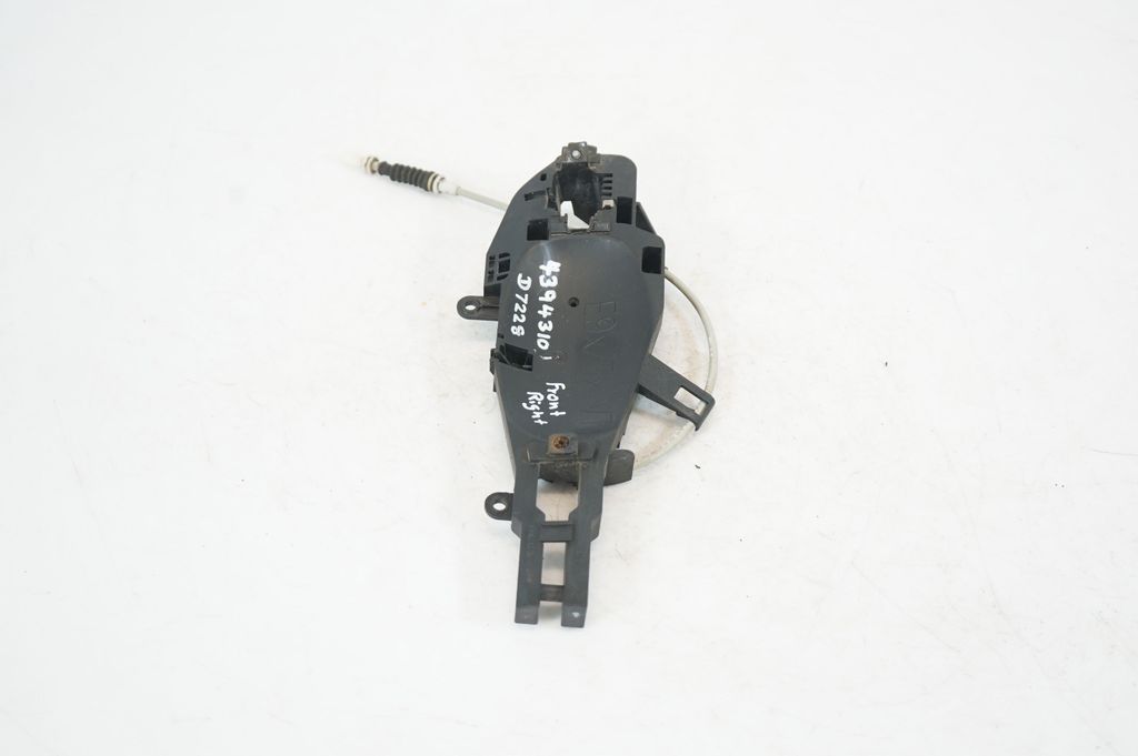 Front door exterior handle/bracket (2)