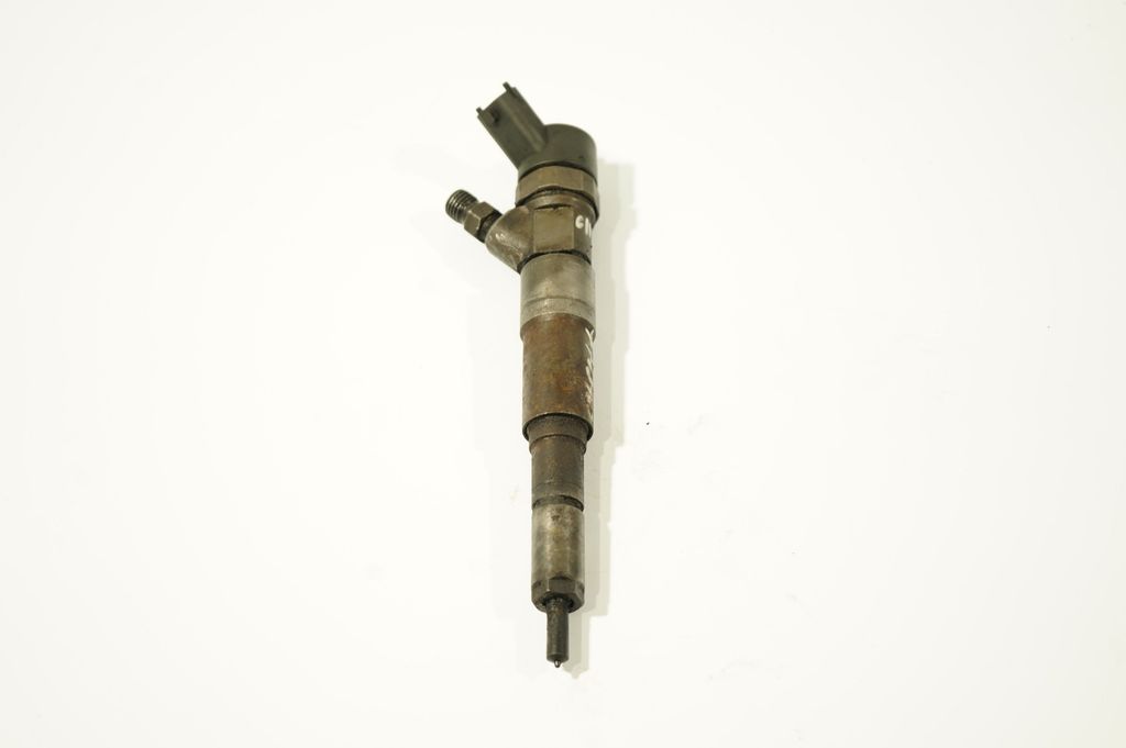 Fuel injector (5)