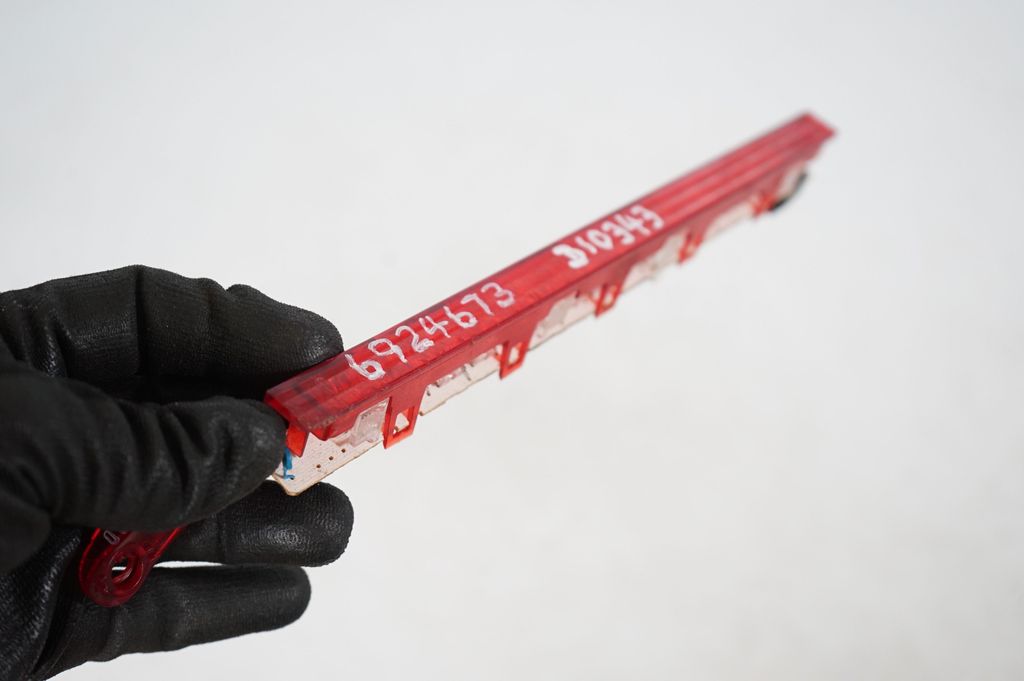 Third/center stoplight (7)