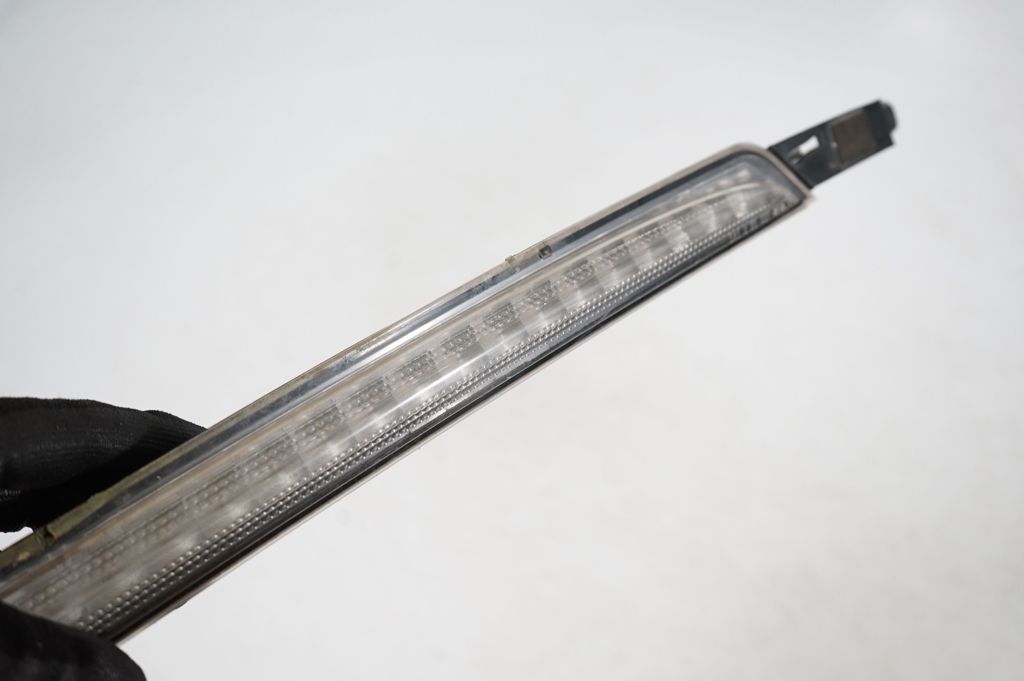 Third/center stoplight (7)