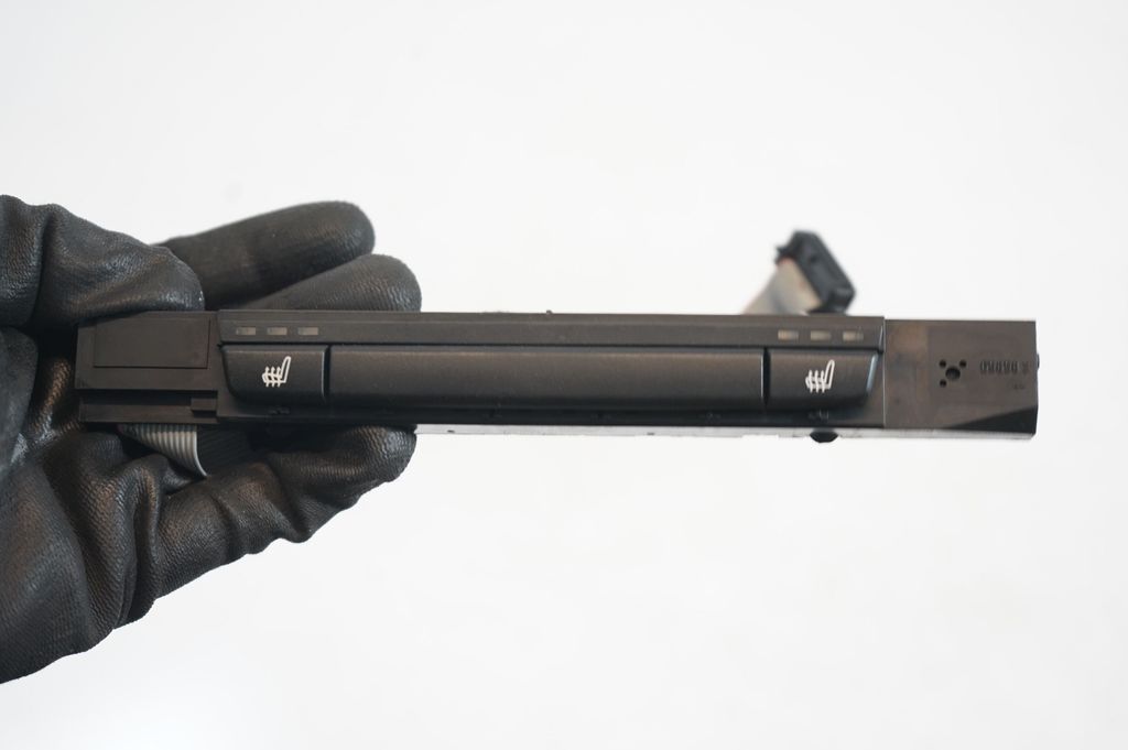 Seat heating switch (6)