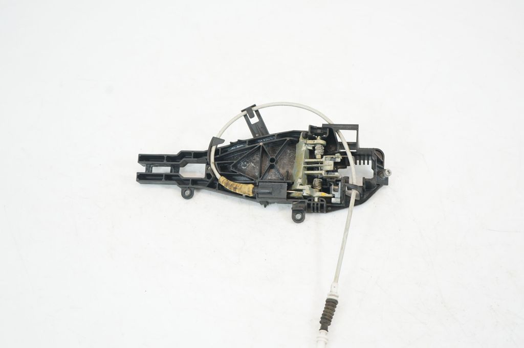 Rear door exterior handle/bracket (5)