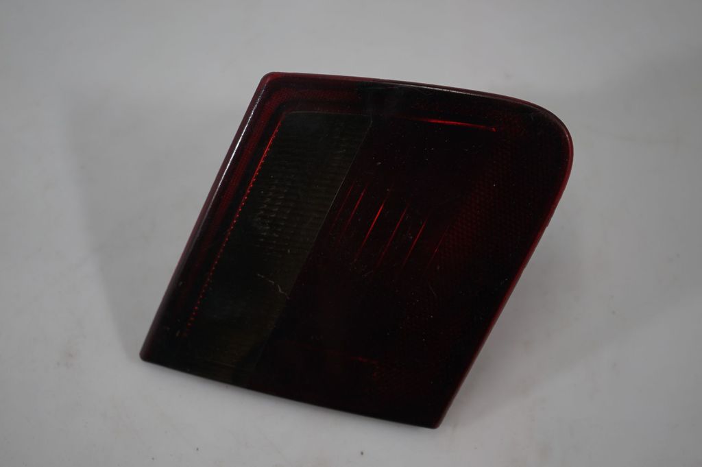 Tailgate rear/tail lights (6)