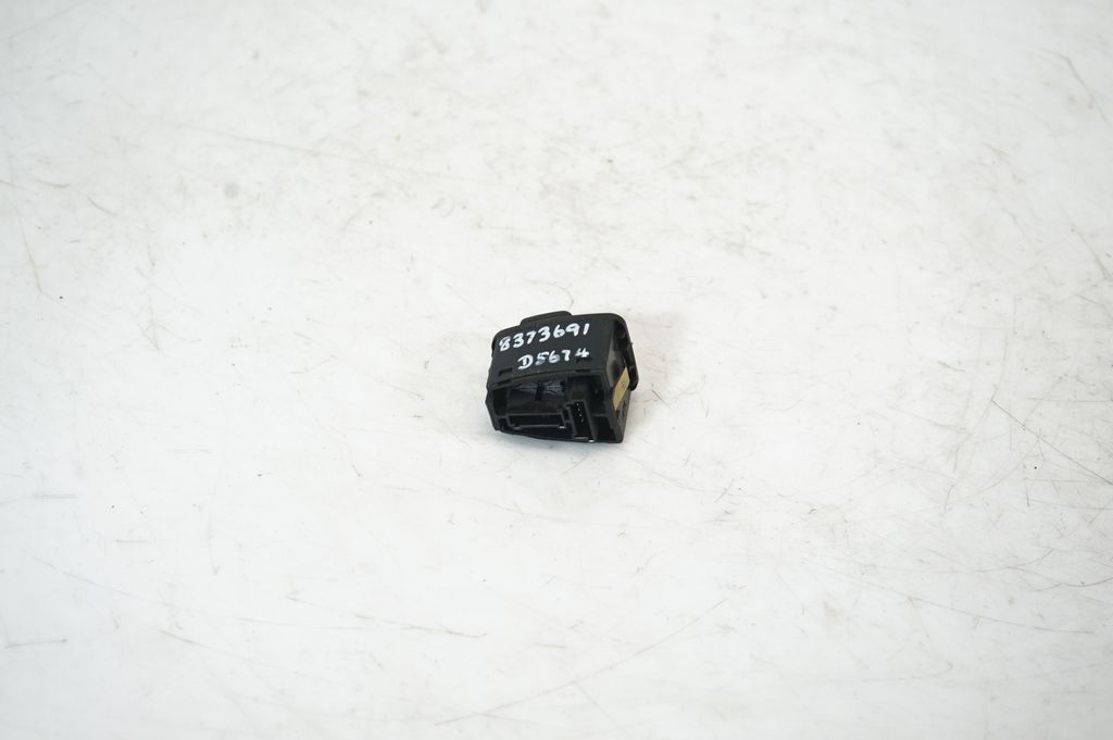 Wing mirror switch (3)