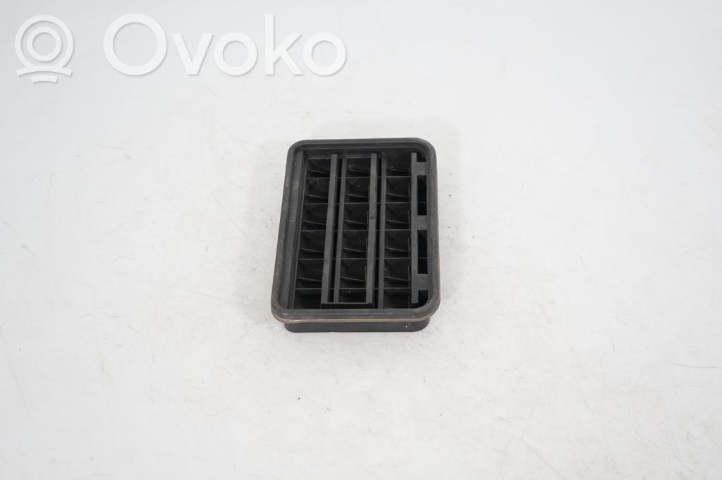 Quarter panel pressure vent (2)