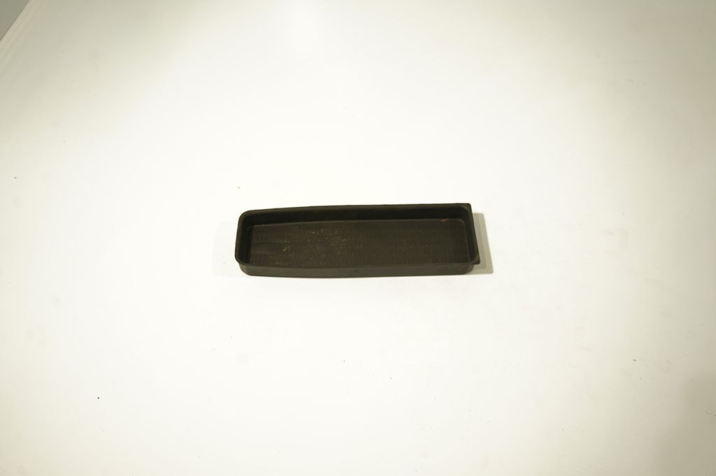 Central console drawer/shelf pad (3)