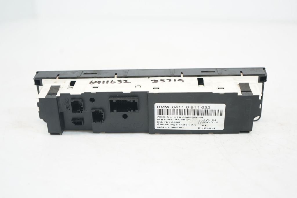 Climate control unit (9)