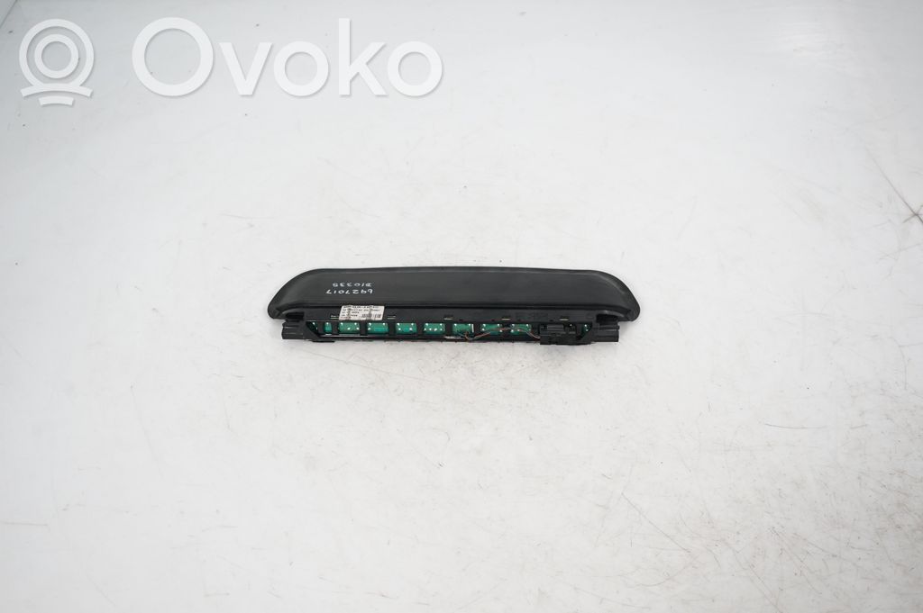 Third/center stoplight (3)