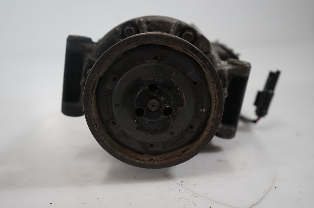 Air conditioning (A/C) compressor (pump) (6)