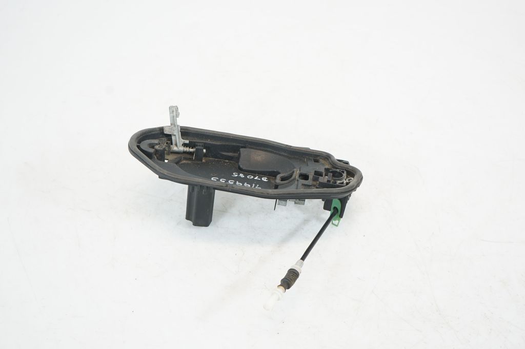 Rear door exterior handle (3)