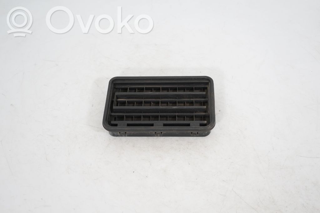 Quarter panel pressure vent (3)