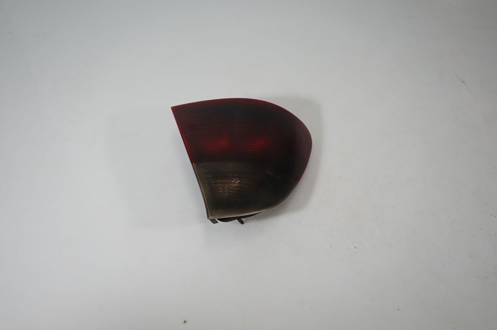 Rear/tail lights (3)