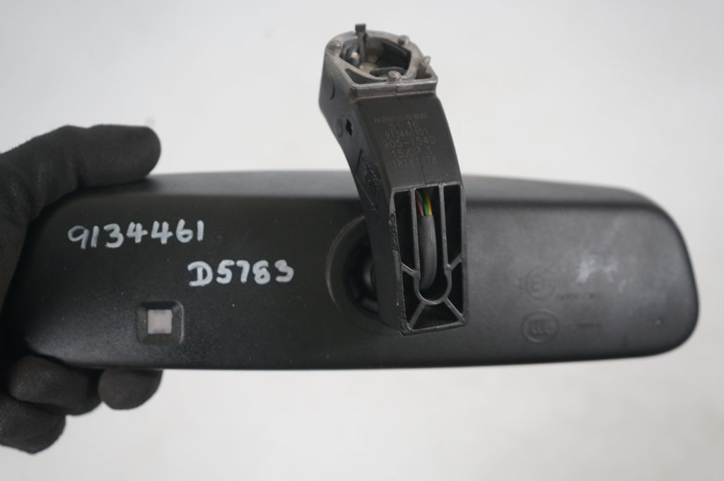 Rear view mirror (interior) (9)