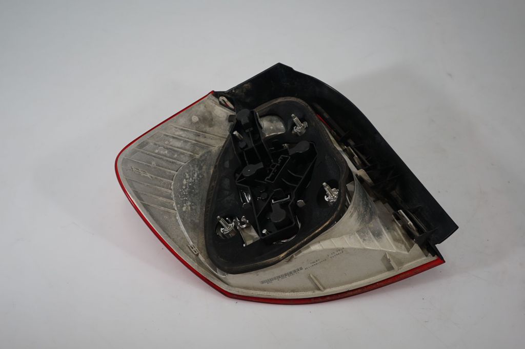 Rear/tail lights (5)