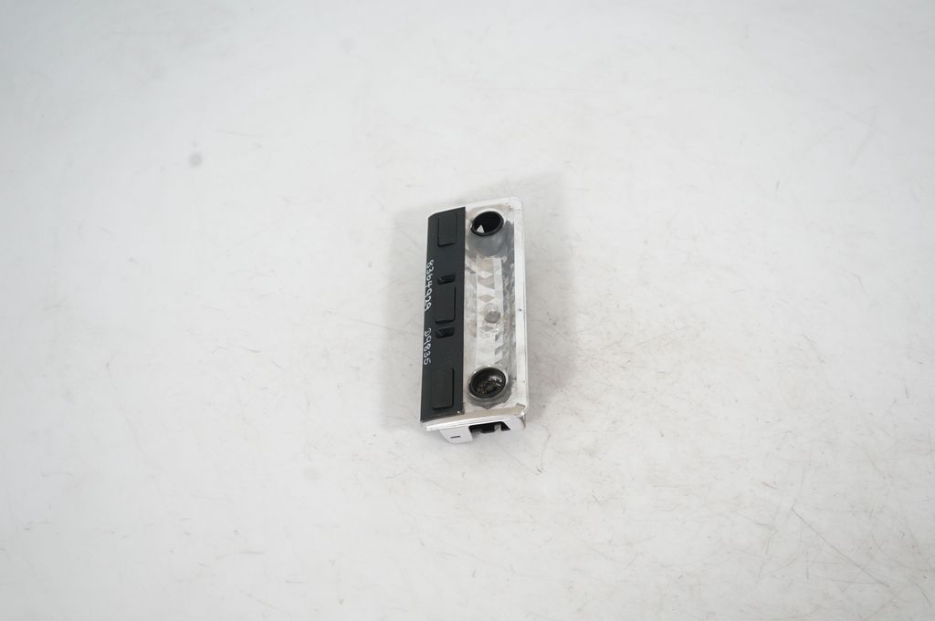 Front seat light (2)