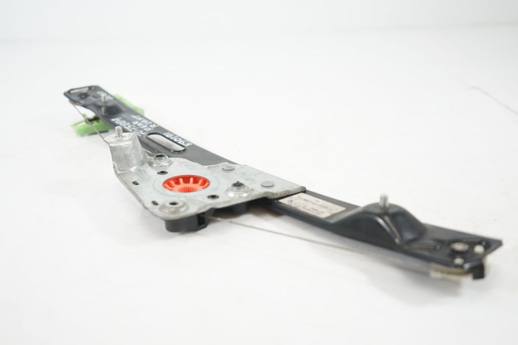 Front door window regulator with motor (5)