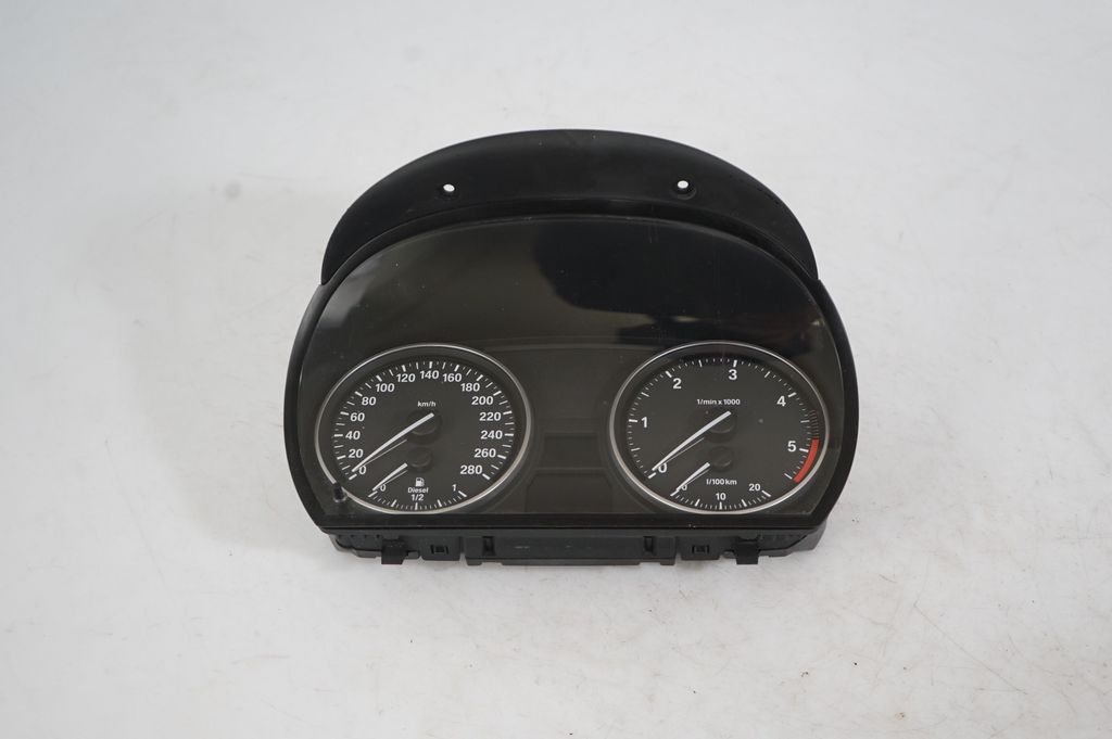 Speedometer (instrument cluster)