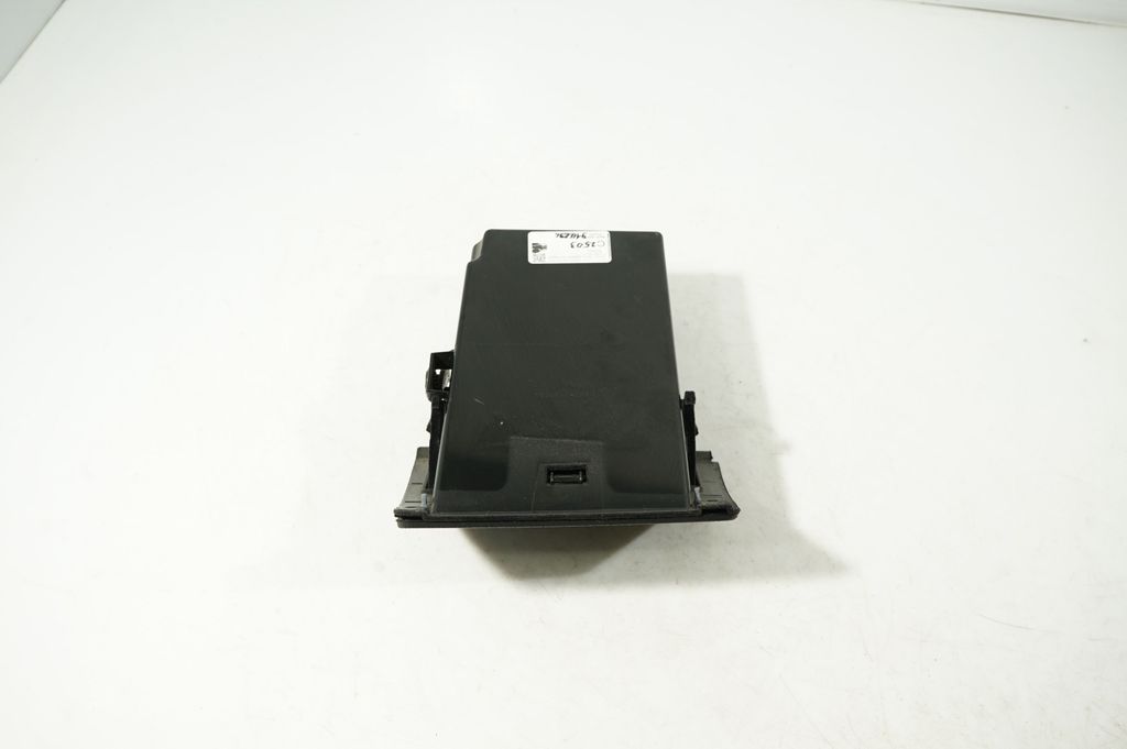 Dashboard lower bottom trim panel (6)