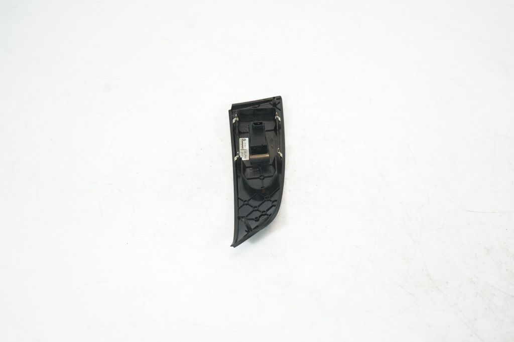 Electric window control switch (7)