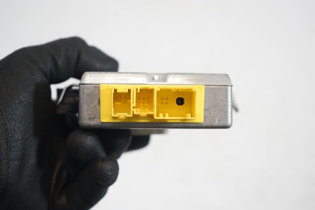 Door control unit/module (7)