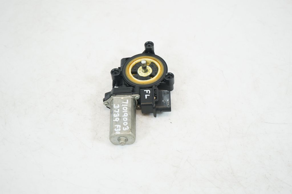 Front door window regulator with motor (2)