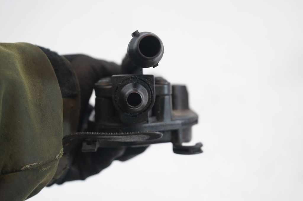 Transmission/gearbox oil cooler (6)