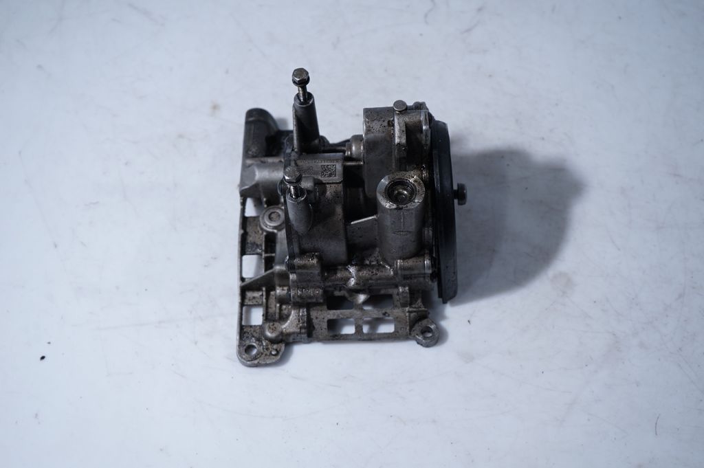 Oil pump (2)