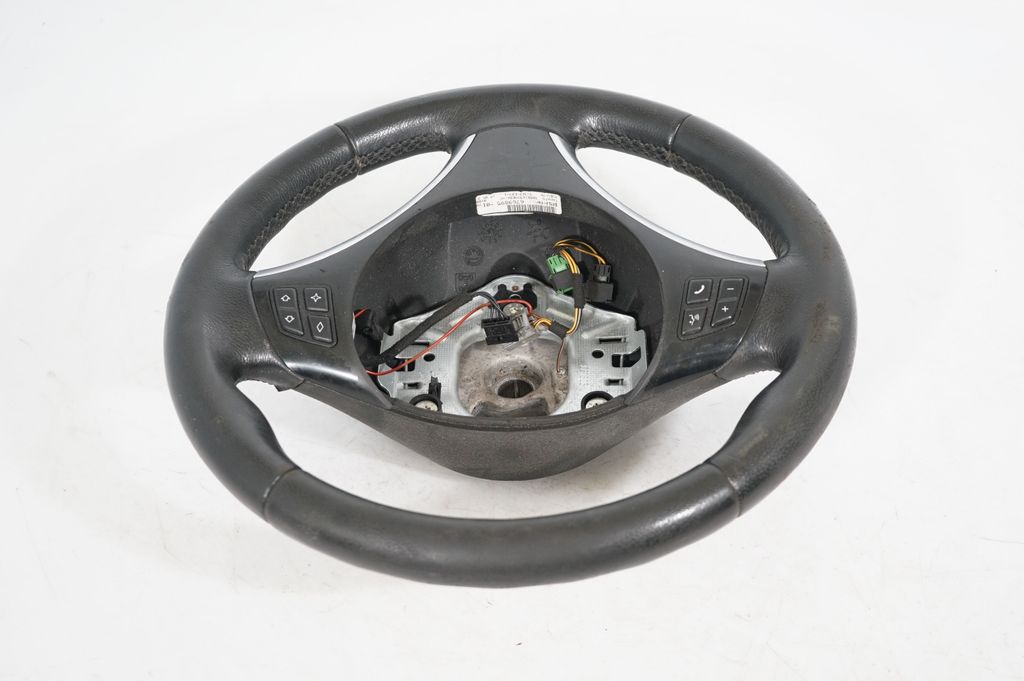 Steering wheel (3)