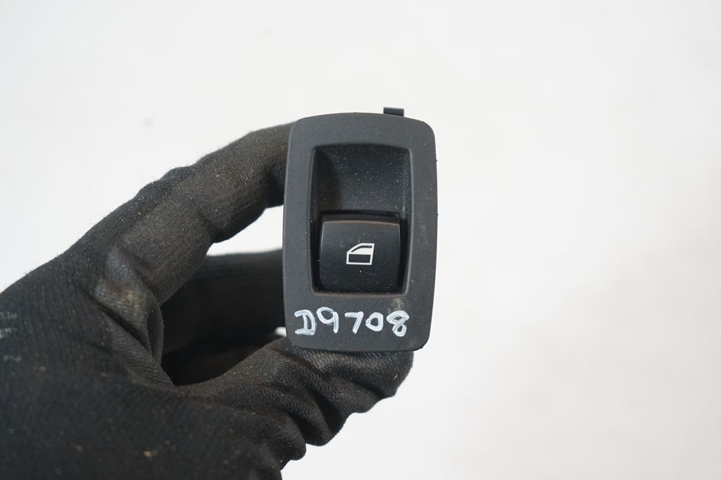 Electric window control switch (8)