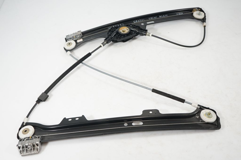 Front door window regulator with motor