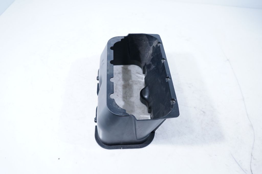 Glove box in trunk (4)
