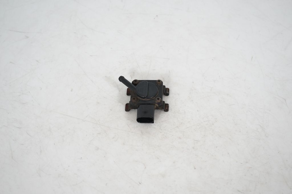 Exhaust gas pressure sensor (3)