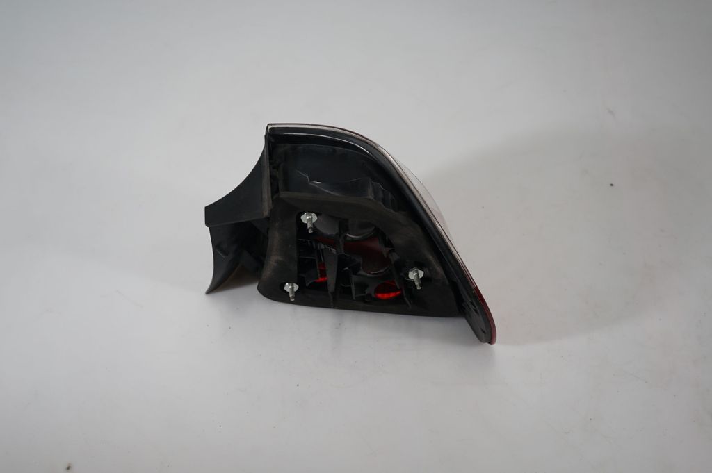 Rear/tail lights (3)