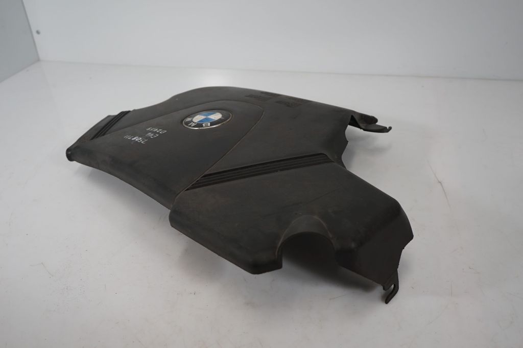 Engine cover (trim) (7)