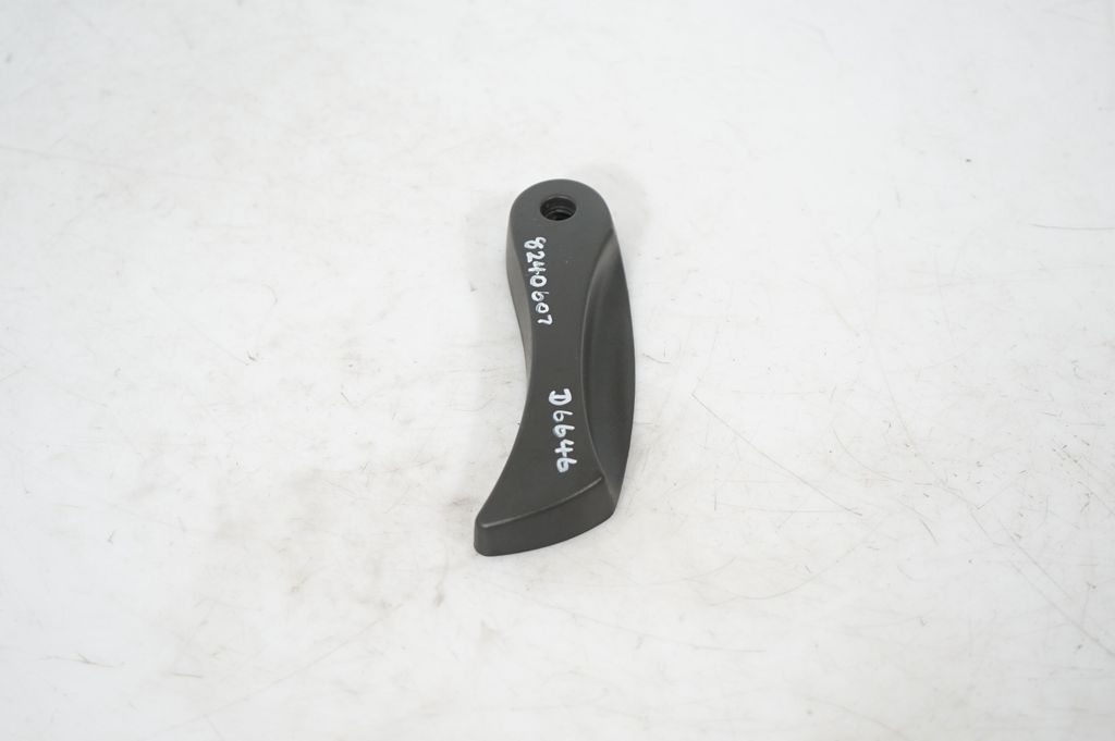 Engine bonnet (hood) release handle (2)