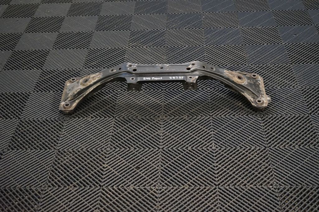 Front subframe (5)