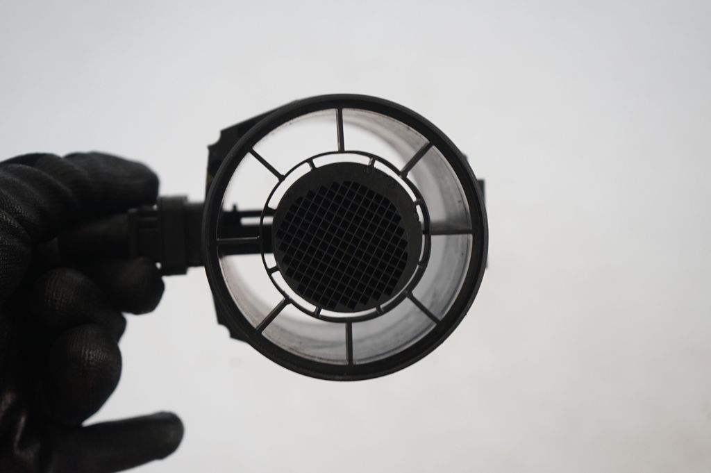 Mass air flow meter (7)